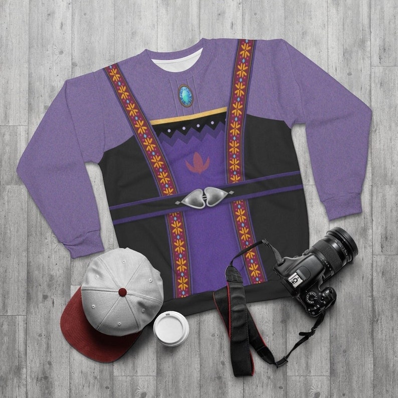 Queen Iduna Long Sleeve Sweatshirt, Frozen 2 Sweatshirt, Disneyland Sweatshirt, Disney Christmas Long Sleeve, Frozen Birthday Outfit