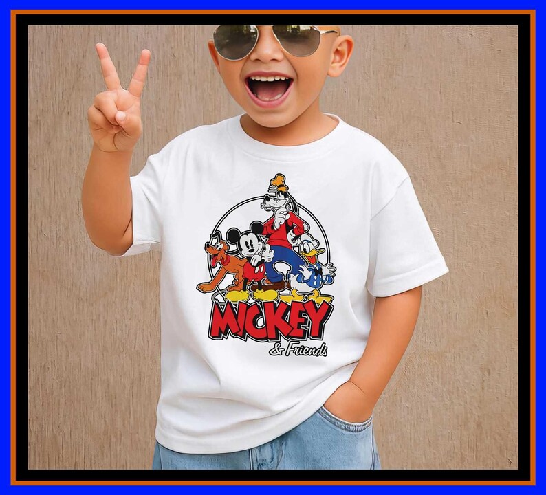 Mickey and Friends Shirt Retro Disney T-Shirt Mickey Mouse Donald Duck Goofy Pluto Family Vacation Tee Vintage Cartoon Apparel OP138